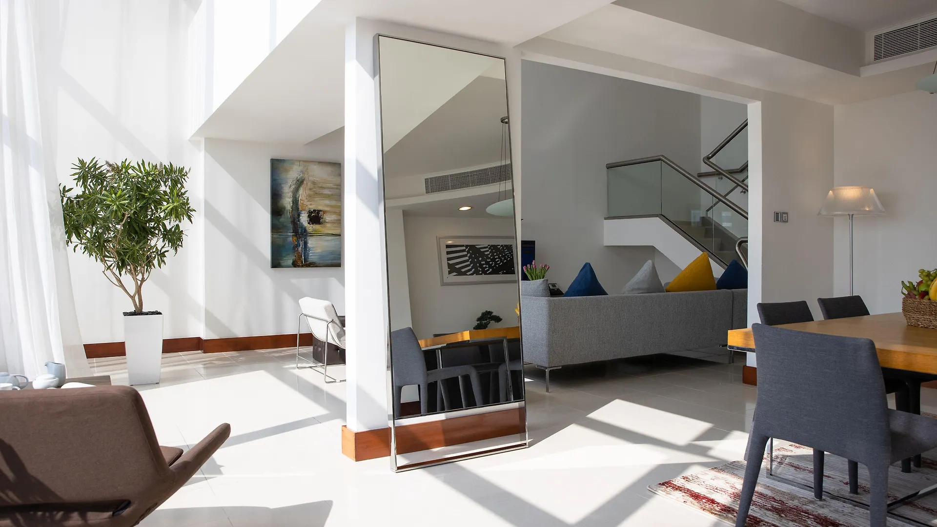 Jumeirah Living World Trade Centre Dubai Aparthotel